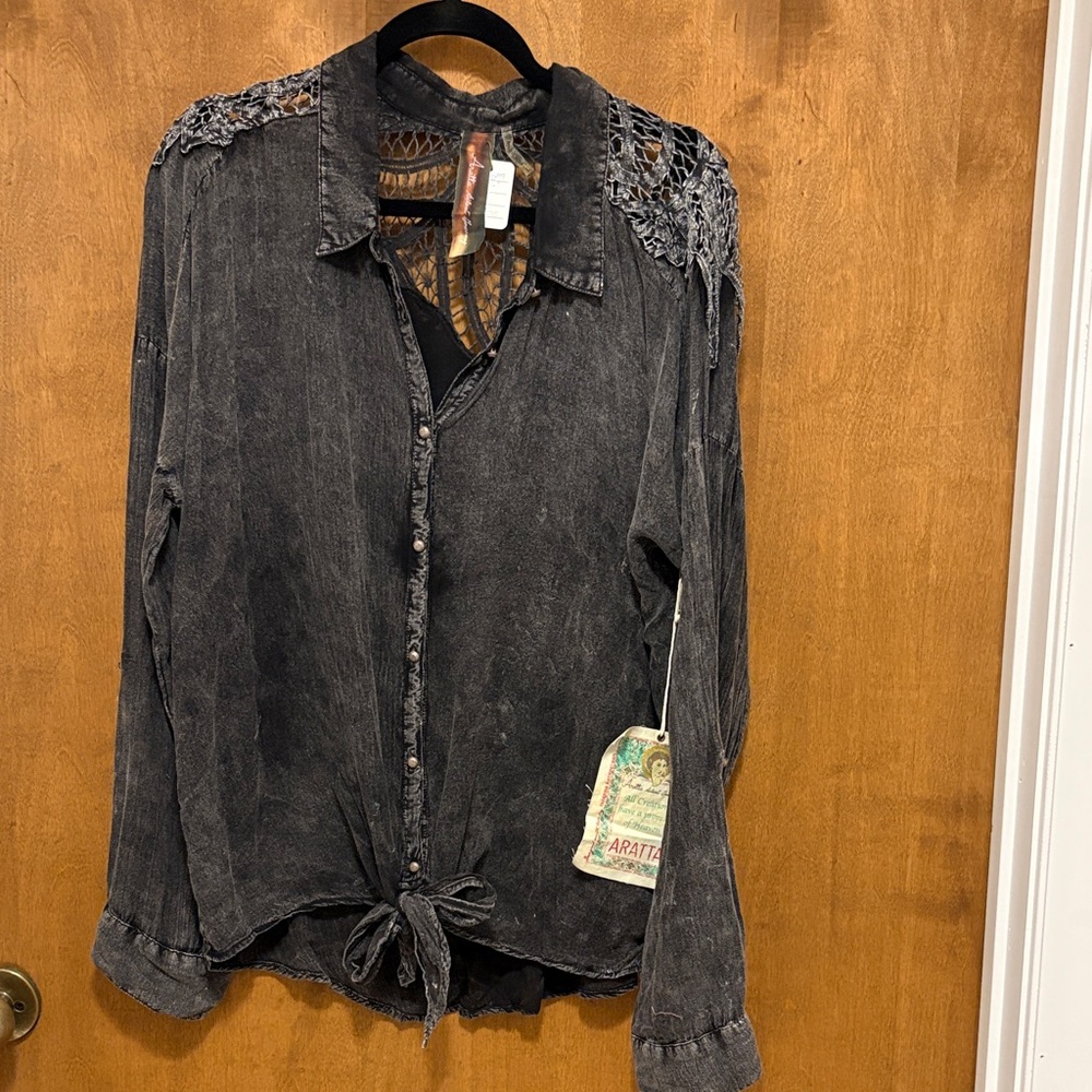 577. Aratta Washed Black Lace-Trim Button-Down Tie-Front Shirt